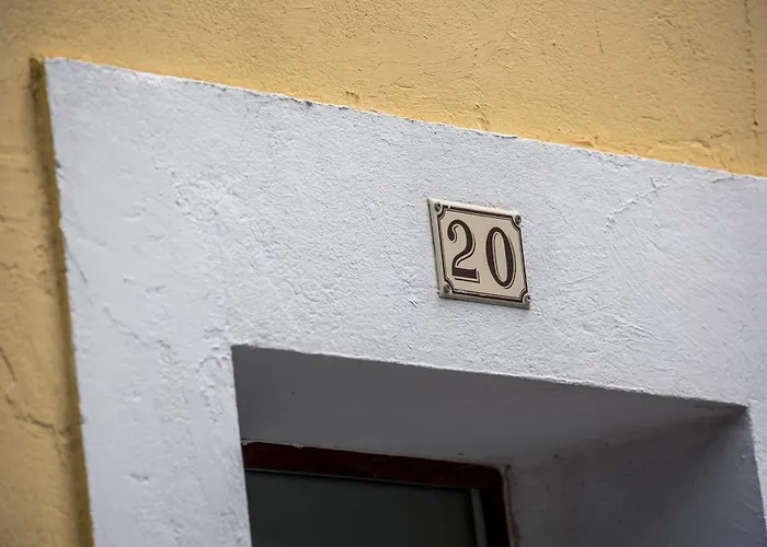 Maison De 8 A 15 Pers A Proximite Du Canal Du Midi *
